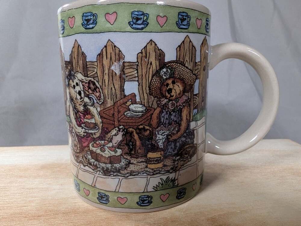 Vintage Boyds Collection Bearware Pottery Works 1998 Bear & Rabbit Tea Party